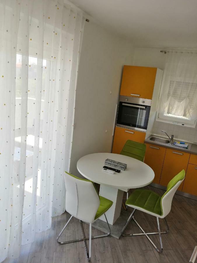 Apartments Venerea Nin Exterior foto